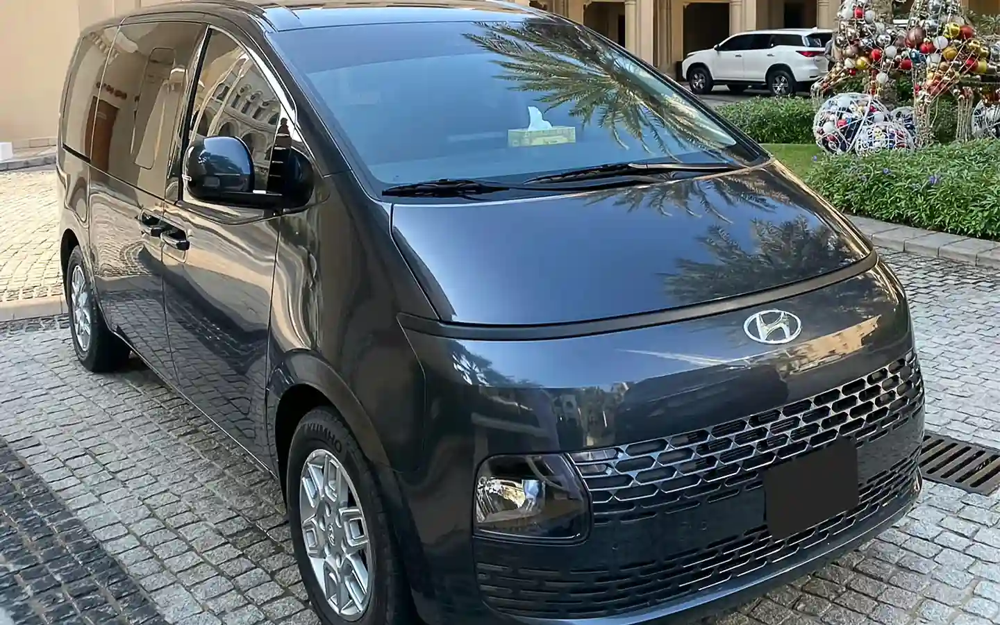 Hyundai Staria